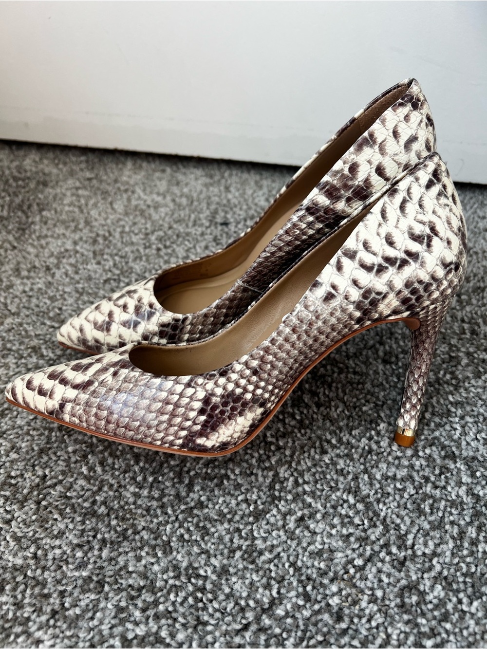 ANTONIO MELANI Cream Snake-Print Pointed Toe Stiletto Pumps